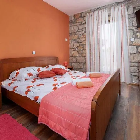 Mediterrane Und Hundefreundliche Mit Privatpool, Grillbereich, Waschmaschine, Wifi