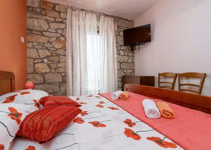 Mediterrane Und Hundefreundliche Mit Privatpool, Grillbereich, Waschmaschine, Wifi Feriehus *