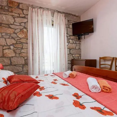 Mediterrane Und Hundefreundliche Mit Privatpool, Grillbereich, Waschmaschine, Wifi 펜션 *