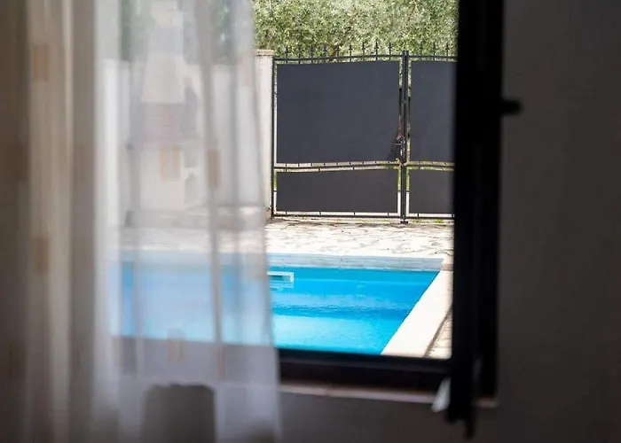 Mediterrane Und Hundefreundliche Mit Privatpool, Grillbereich, Waschmaschine, Wifi